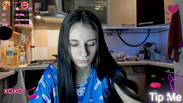 Snapshot of _Nika_Kik chatting on 03.01.25 Nika Kik online show from 03.01.25