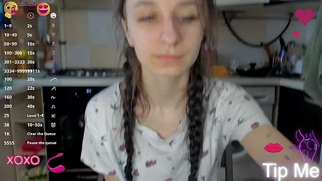 Snapshot of _Nika_Kik chatting on 03.19.25 Nika Kik online show from 03.19.25