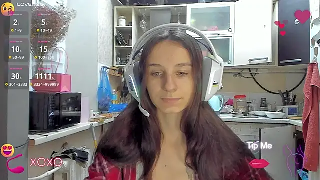 Snapshot of _Nika_Kik chatting on 10.09.25 Nika Kik online show from 10.09.25