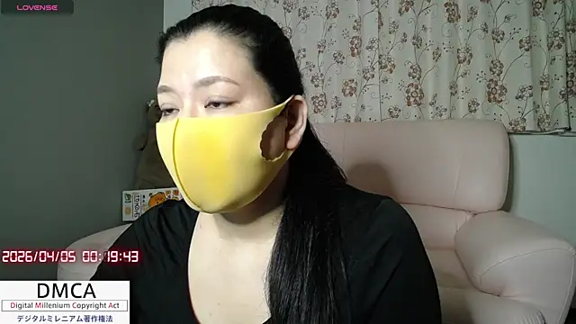 Snapshot of __RAN-RAN__ chatting on 04.04.26 RAN-RAN online show from 04.04.26