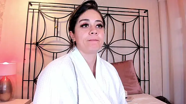 Snapshot of nahomi_sweett chatting on 03.22.25 nahomi sweett online show from 03.22.25