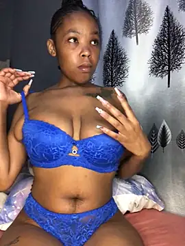 Snapshot of Nicole_Liam_ chatting on 10.24.25 Nicole Liam online show from 10.24.25