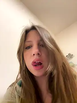 Sashabunny online show from 12.18.25