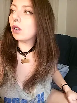 Snapshot of Kimiechanuwu chatting on 11.15.25 Kimiechanuwu online show from 11.15.25