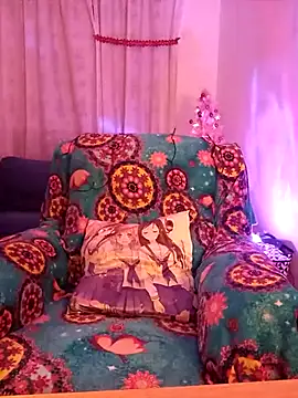 Snapshot of Kimiechanuwu chatting on 11.28.25 Kimiechanuwu online show from 11.28.25