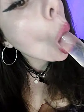 Snapshot of Kimiechanuwu chatting on 02.07.26 Kimiechanuwu online show from 02.07.26