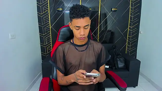 Hottwinkguys online show from 02.02.25