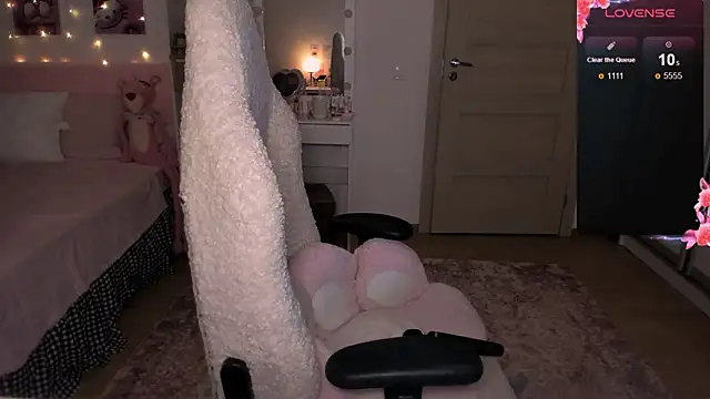 Snapshot of yourcutemouse chatting on 02.03.26 yourcutemouse online show from 02.03.26