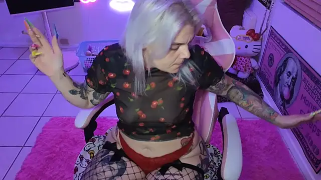 CherryBombBomb online show from 01.31.25