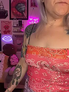 CherryBombBomb online show from 02.16.25