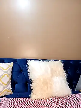 Snapshot of Ayrella02 chatting on 12.11.24 Ayrella02 online show from 12.11.24