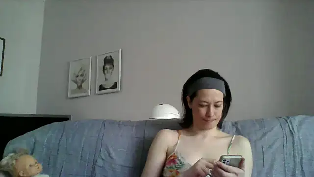 SunElizabeth online show from 03.20.25