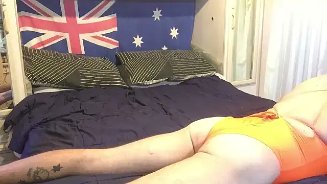 Snapshot of madaussiehere chatting on 08.10.26 madaussiehere online show from 08.10.26