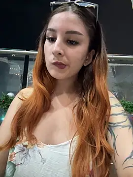 Snapshot of Mon_Cherry chatting on 12.17.25 Mon Cherry online show from 12.17.25