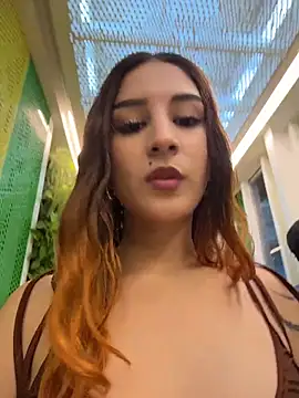 Snapshot of Mon_Cherry chatting on 02.10.26 Mon Cherry online show from 02.10.26