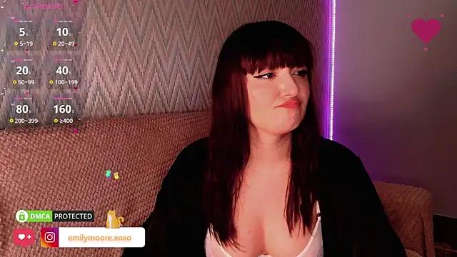 emilymoore   online show from 12.12.24