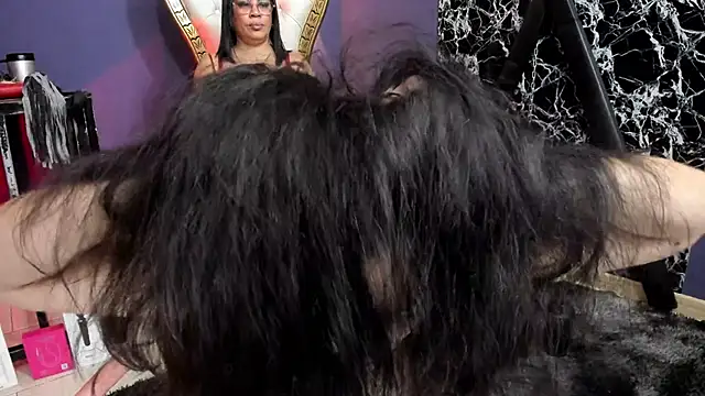 Snapshot of Sahara_Mk chatting on 12.02.25 Sahara Mk online show from 12.02.25