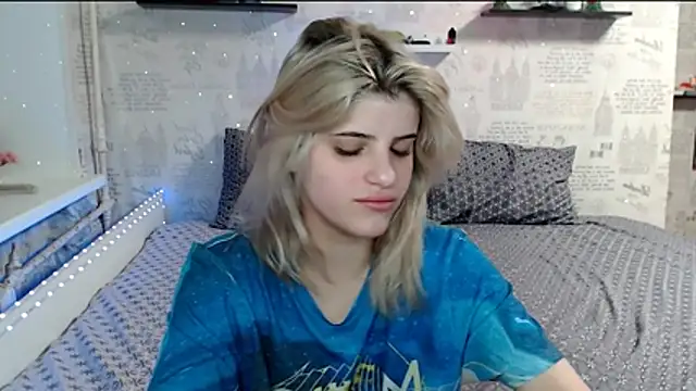 Snapshot of AleksandraFlores chatting on 03.27.26 AleksandraFlores online show from 03.27.26