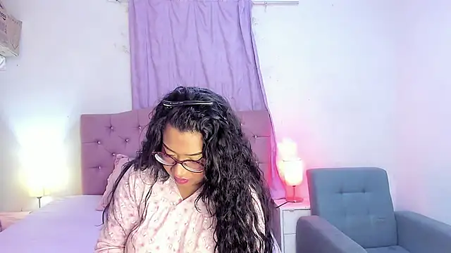 Latinabombsheell online show from 04.28.26