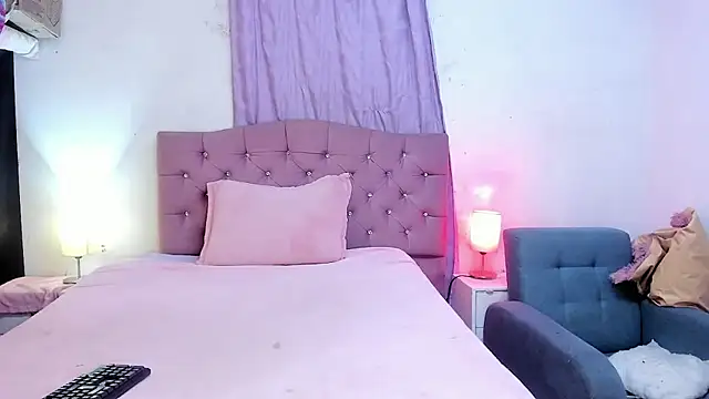 Latinabombsheell online show from 04.29.26