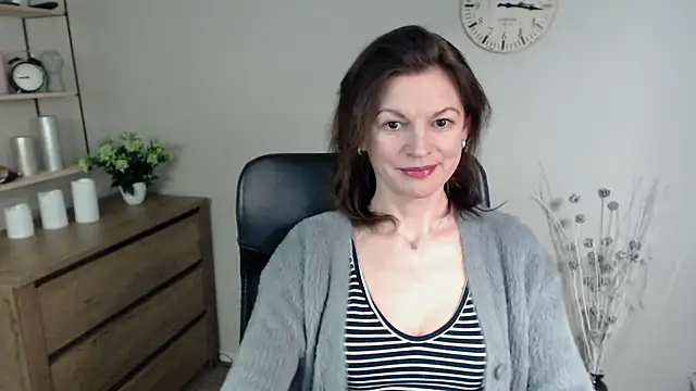 VivianWILD online show from 01.11.25