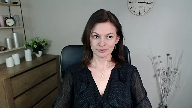 VivianWILD online show from 01.14.25