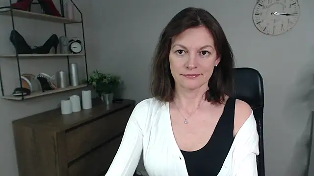 VivianWILD online show from 02.28.25