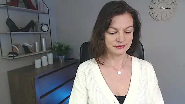 VivianWILD online show from 03.05.25