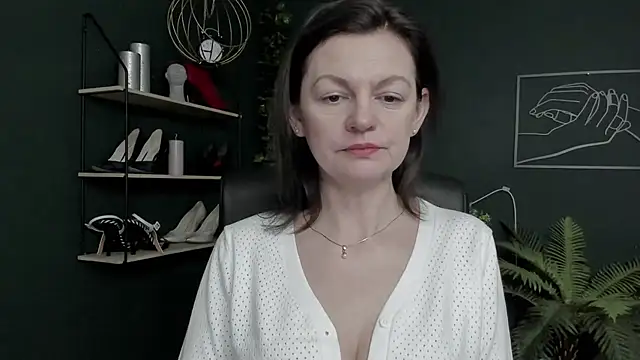 VivianWILD online show from 02.28.26