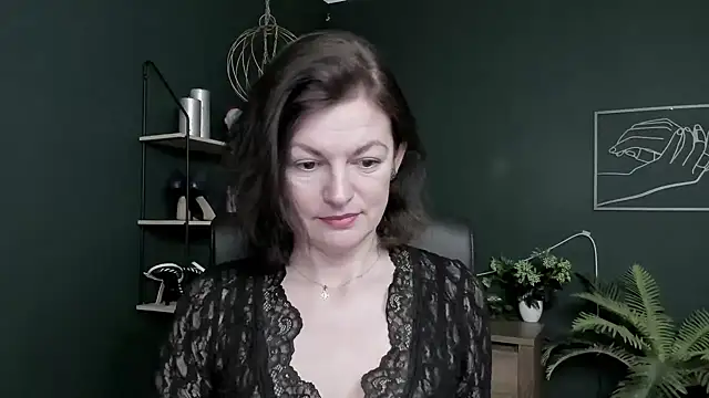 VivianWILD online show from 04.27.26