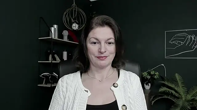VivianWILD online show from 04.30.26