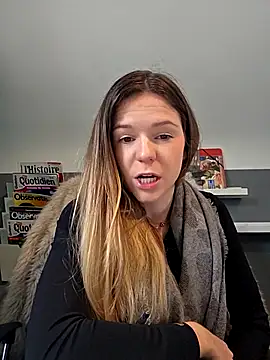 lucie mehott online show from 12.03.25