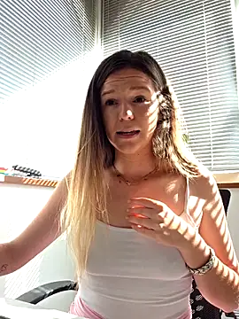 lucie mehott online show from 04.30.26