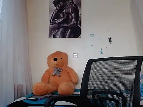 TeenieReeny online show from 01.15.25