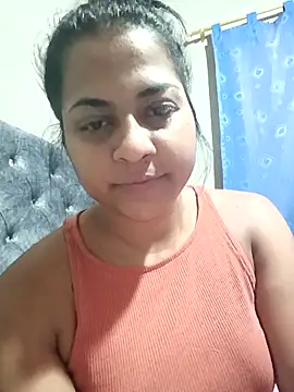 Giselabrunette25 online show from 02.11.26