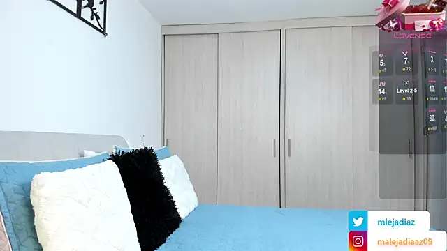 Snapshot of MalejaDiaz_ chatting on 02.11.25 MalejaDiaz online show from 02.11.25