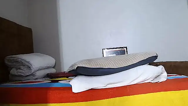Snapshot of shoshortyy chatting on 10.08.25 shoshortyy online show from 10.08.25