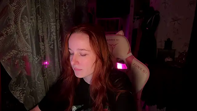 Snapshot of pearl_princess_ chatting on 02.14.26 pearl princess online show from 02.14.26