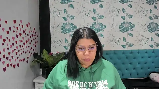 LindaBreeS online show from 01.28.25