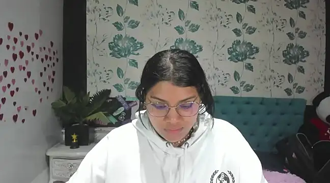 LindaBreeS online show from 02.28.25