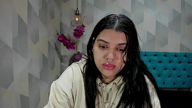 LindaBreeS online show from 10.28.25