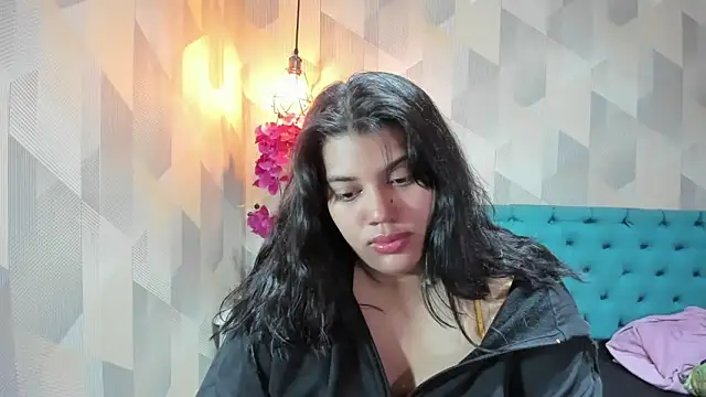 Snapshot of LindaBreeS chatting on 01.31.26 LindaBreeS online show from 01.31.26