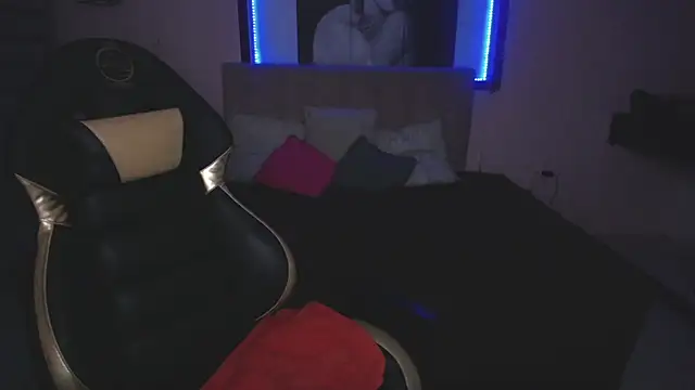 Andrea Ramos online show from 10.16.25