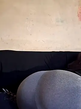 Snapshot of CoreSashaDylan chatting on 02.06.25 CoreSashaDylan online show from 02.06.25