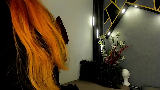 Snapshot of almma_shy chatting on 02.14.25 almma shy online show from 02.14.25