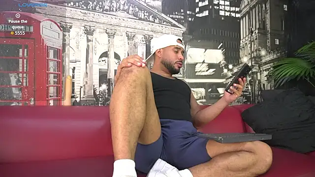 Snapshot of THIAGOXBIG chatting on 09.29.25 THIAGOXBIG online show from 09.29.25