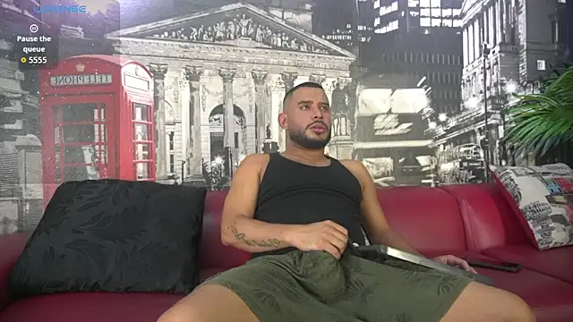 Snapshot of THIAGOXBIG chatting on 10.14.25 THIAGOXBIG online show from 10.14.25