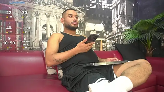 Snapshot of THIAGOXBIG chatting on 10.23.25 THIAGOXBIG online show from 10.23.25