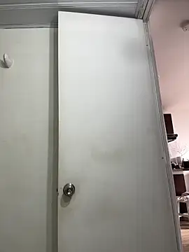 Nikothyna online show from 12.18.25