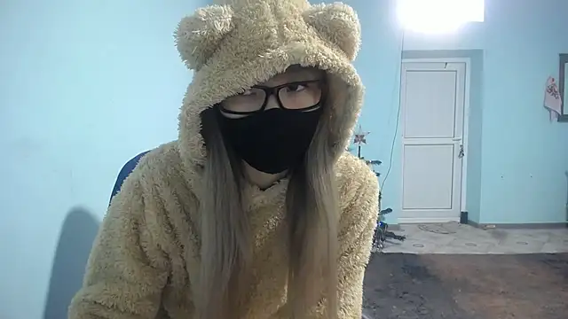 elllaaxx online show from 01.29.25